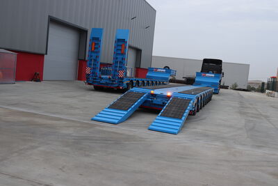 GT LOWBED SEMI TRAILERS which is knows also low loader and can carry heavy loads , excavators , construction machines, transformer, generator , cranes , caravans , army tanks and different kind of big machines. Lowbed Semi Trailers can be produced between 2 axles to 8 axles and loading capacity starting from 20 Tons to 180 Tons , rear or front loading Lowbed Trailers and platform as customer demand with different kind of specification according to demand. Self steering axles, hydraulic auto remote control axles, pool type chassis, Low bed Trailers hydraulic ramp, platform type chassis can be used in different kind of Low bed trailer